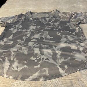 Tek Gear DryTek Gray Camouflage Shirt